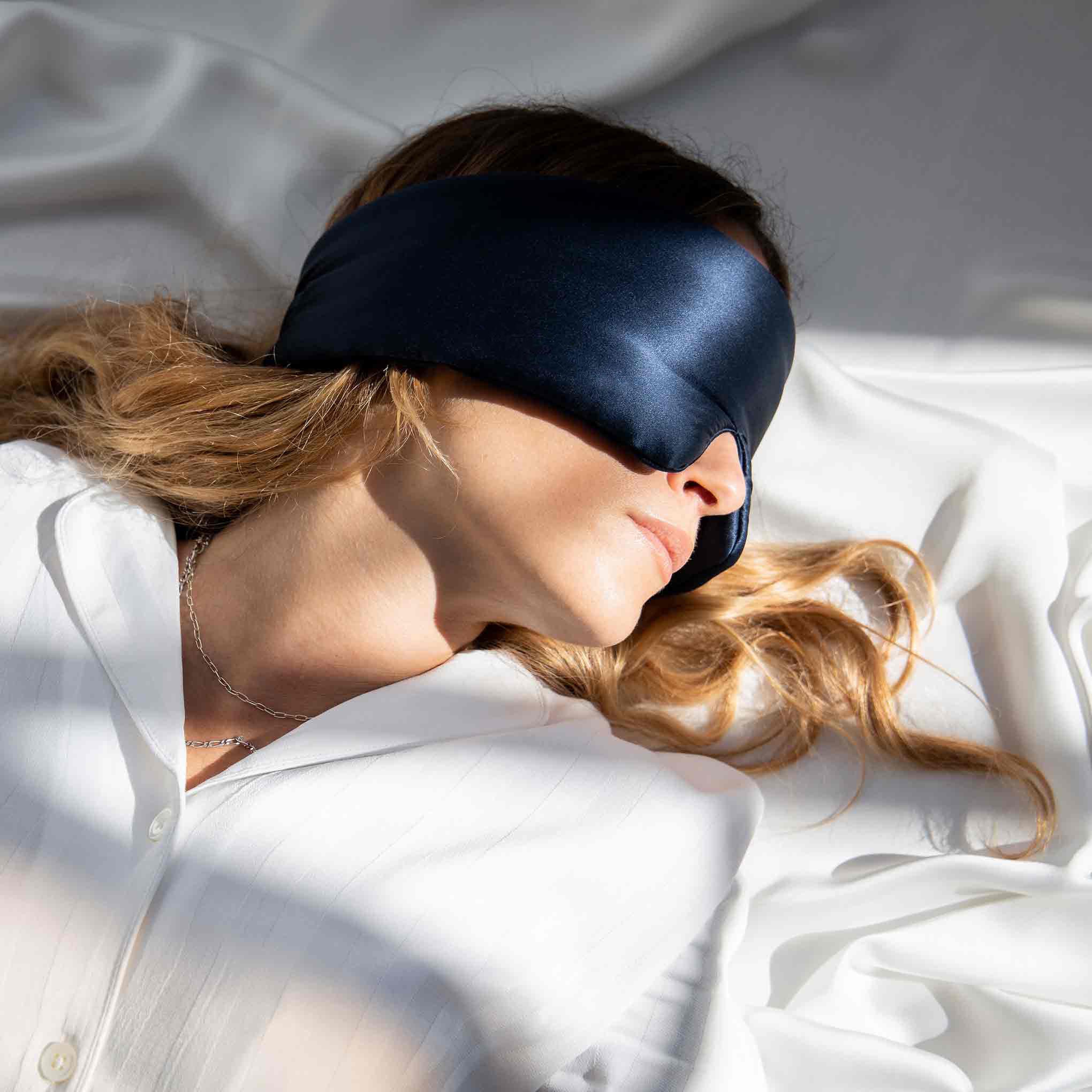 Deep Sleep Seidenschlafmaske aus Maulbeerseide - Schlafhimmel
